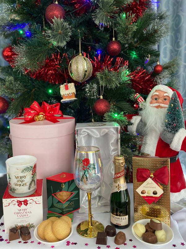 MERRY AND BRIGHT HAMPER